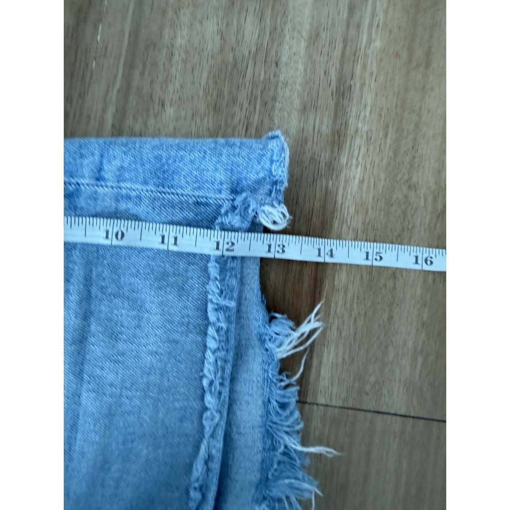 Levi's Ribcage Shorts Women 29 Light Wash High Rise Distressed Raw Hem Levis - Picture 9 of 10